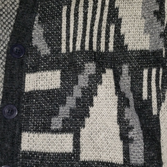 Patterned Cardigan - Picture 3 of 3